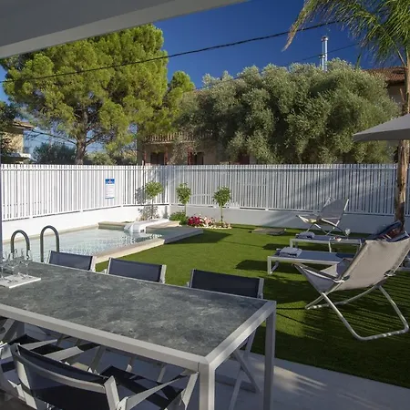 The Quad Luxury Villas Lygia  Extérieur photo